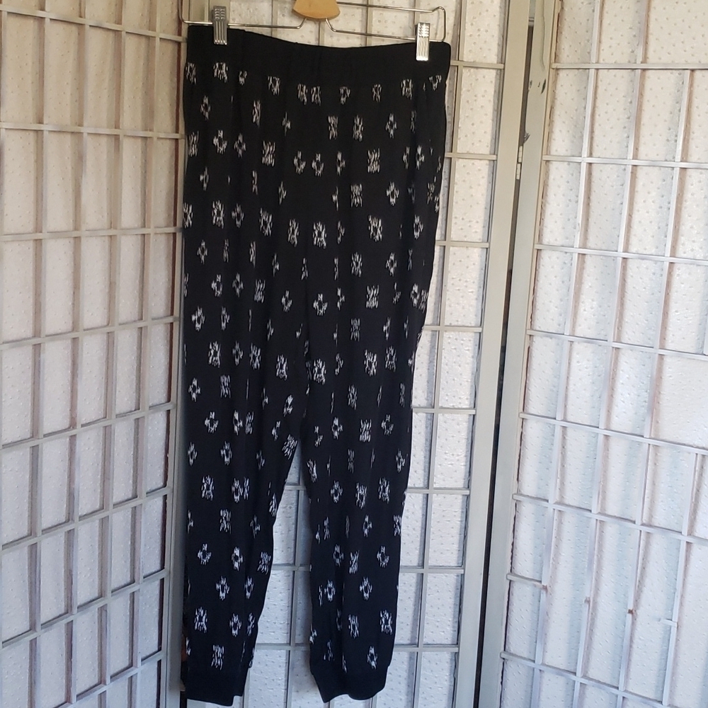Madewell pull on lounge casual black and white cuffed ankle pants S